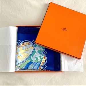 Hermès Scarf